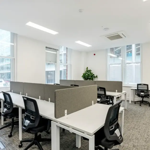 Dedicated workspace - Buckingham Palace Road, Hubflow Ltd in Victoria