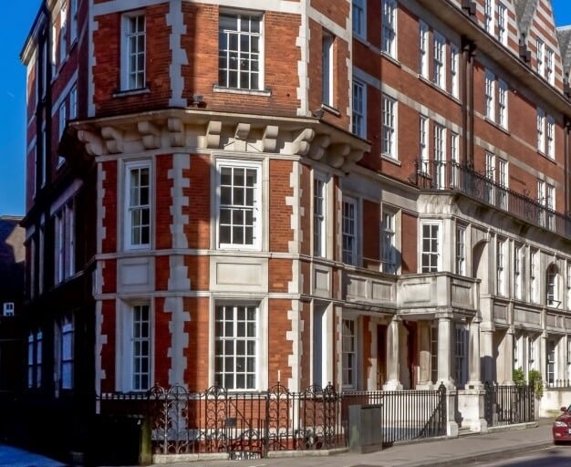 The building at 42 Brook Street, The Argyll Club (LEO) in Mayfair