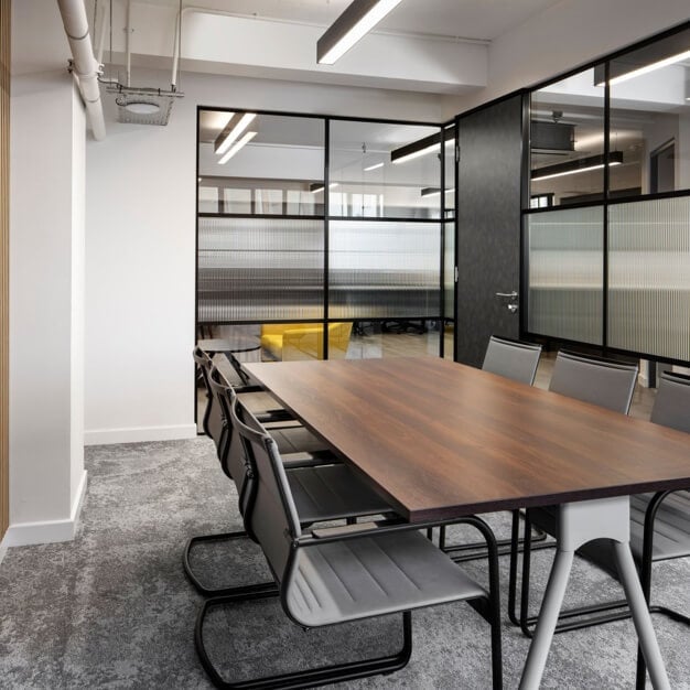 Meeting room - Great Sutton Street, Metspace London Limited in Farringdon, EC1