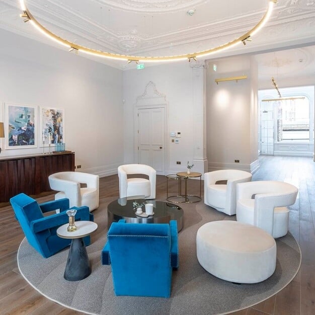 Dedicated breakout space for clients - 40 Grosvenor Gardens, Workpad Group Ltd (Managed) in Victoria, SW1 - London