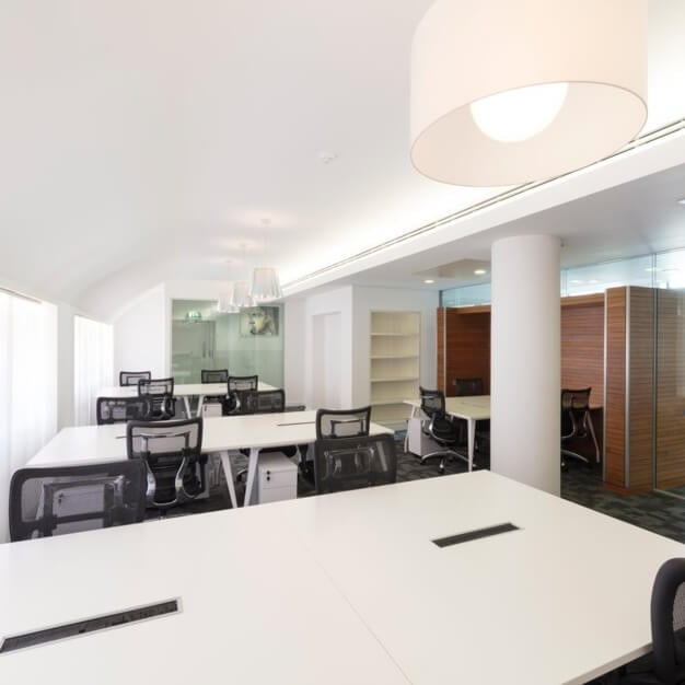 Dedicated workspace Paris Garden, Halkin Management in Southwark