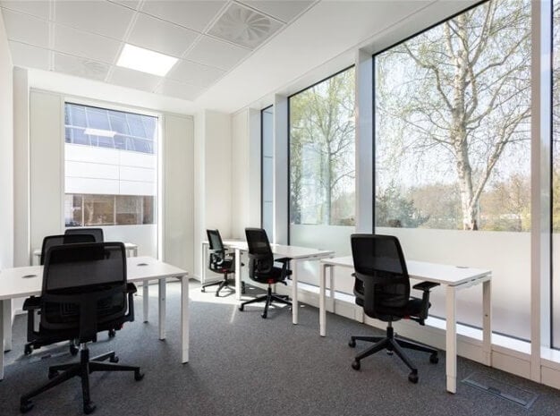 Private workspace in Hersham Road, Regus (Walton On Thames, KT12)