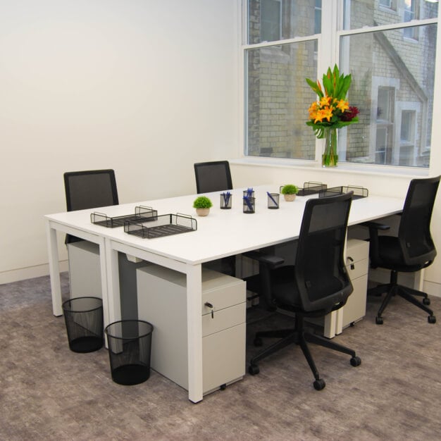 Dedicated workspace - Thanet House, Lenta in Strand