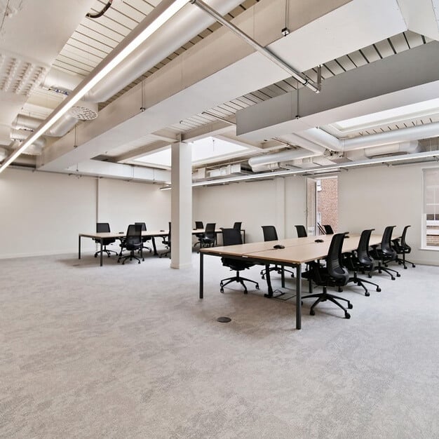 Dedicated workspace, 106 Kensington High Street, Colliers (Managed, MUST ACCOMPANY ON VIEWING) in Kensington, W8 - London