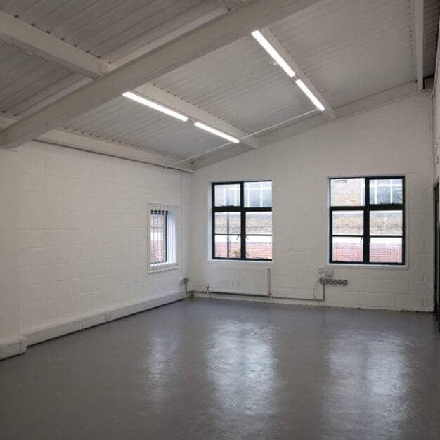 Unfurnished workspace - Glasshill Street, Lenta, Southwark