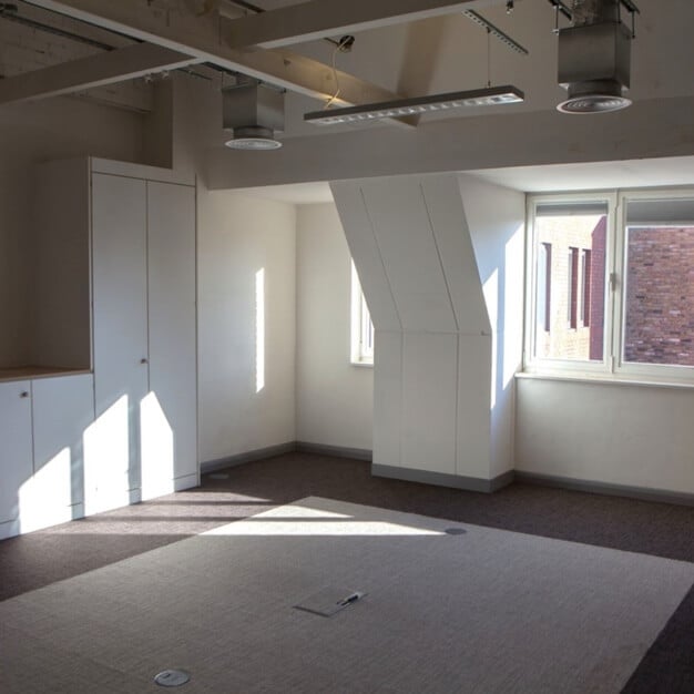 Unfurnished workspace in Kings Road Chelsea, Illuminate Productions Ltd, Chelsea, SW6 - London