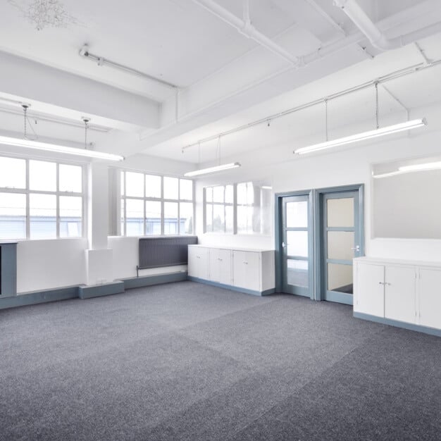 Unfurnished workspace: Essex Road, Islington