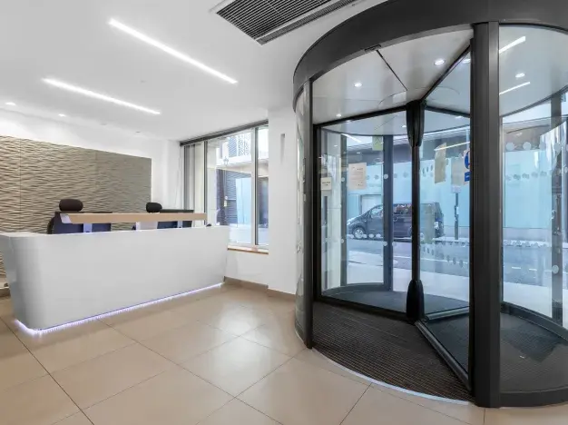 Reception - North Row, Regus in Marble Arch