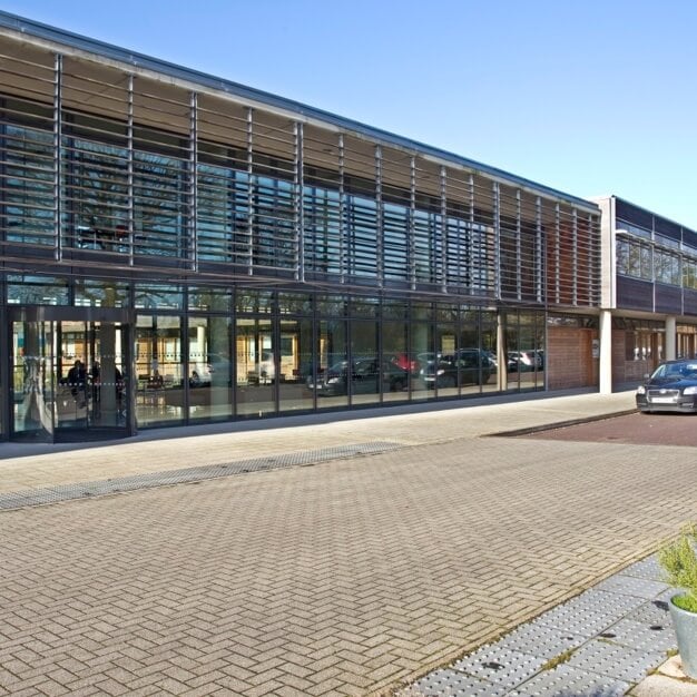 Building outside at Butterfield, Regus, Luton