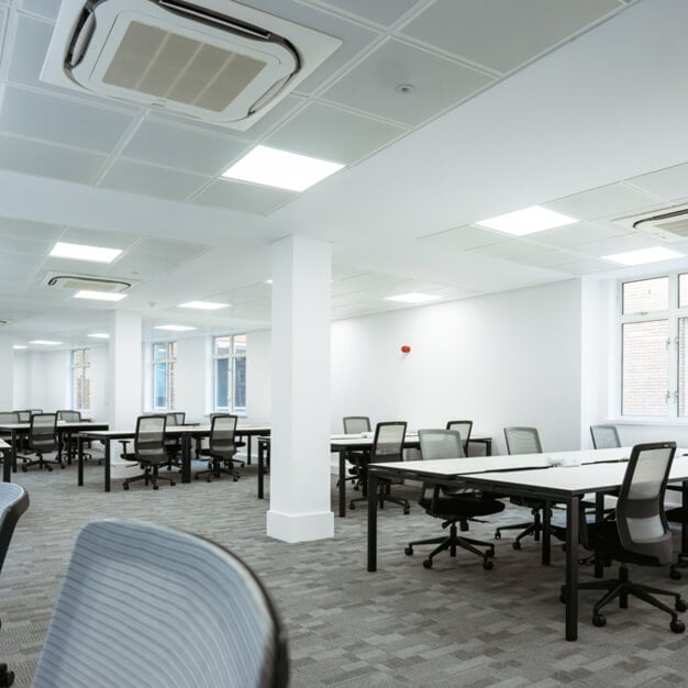 Private workspace Basinghall Street, Kitt Technology Limited in Moorgate