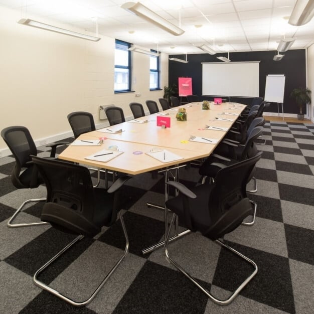 Meeting room - Bow Bridge Close, Biz - Space in Rotherham