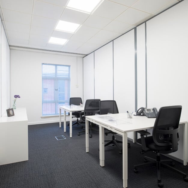 Private workspace Clarendon Road, Regus in Redhill