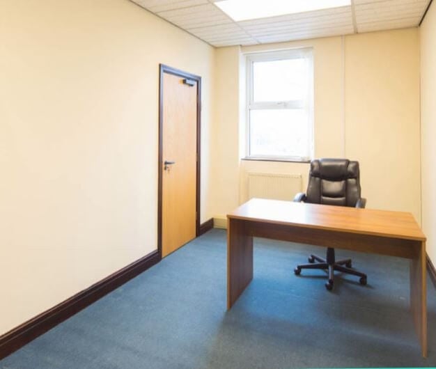 Private workspace, Fieldhouse Industrial Estate, Biz - Space in Rochdale