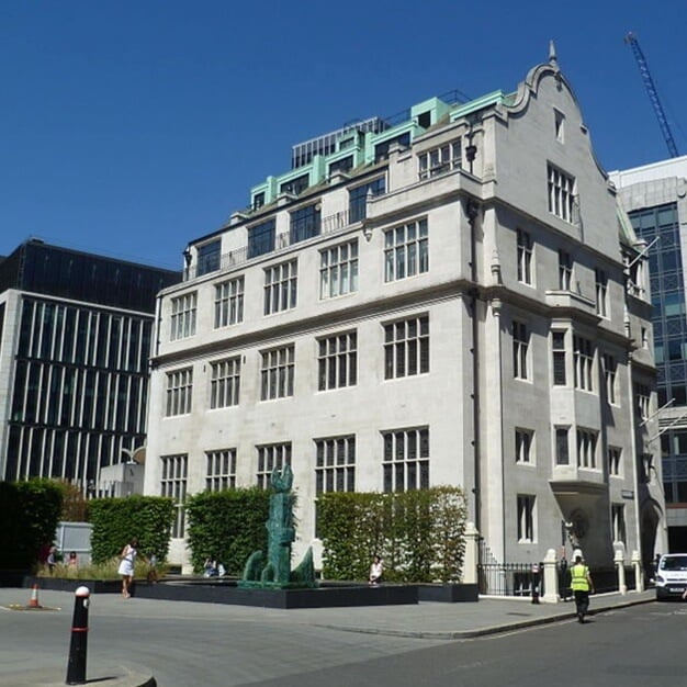 Building outside at Aldermanbury, NewFlex Limited, Moorgate