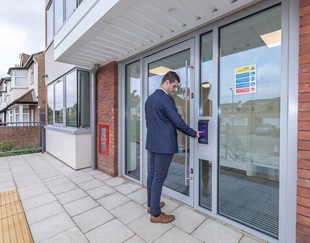 Building pictures of Kempshott Road, Access Storage at Streatham