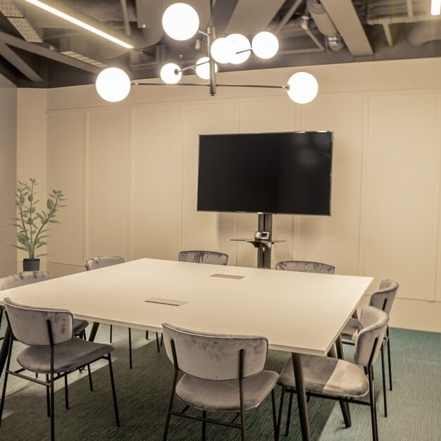 Meeting rooms at Farringdon Street, HubHub UK Limited