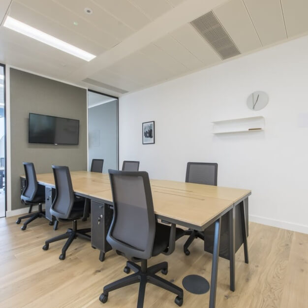 Private workspace Wood Lane, Regus in White City