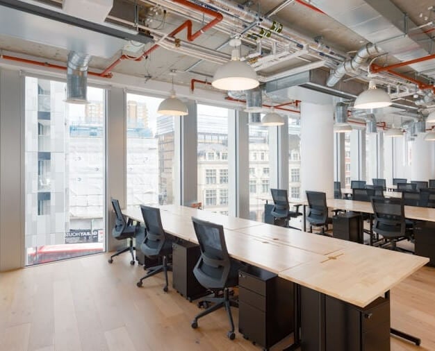 Dedicated workspace, Linen Court - HQ, WeWork in Old Street, EC1 - London