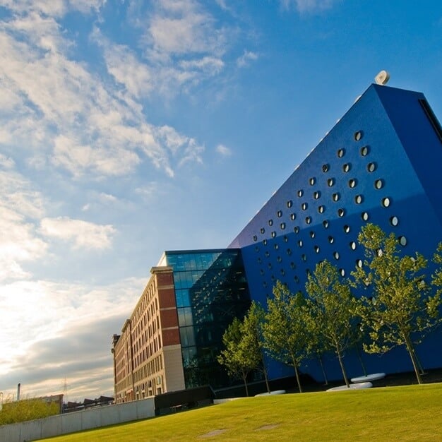 Building pictures of Fort Parkway, Regus at Birmingham