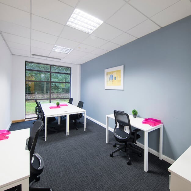 Dedicated workspace Central Boulevard, Regus, Solihull