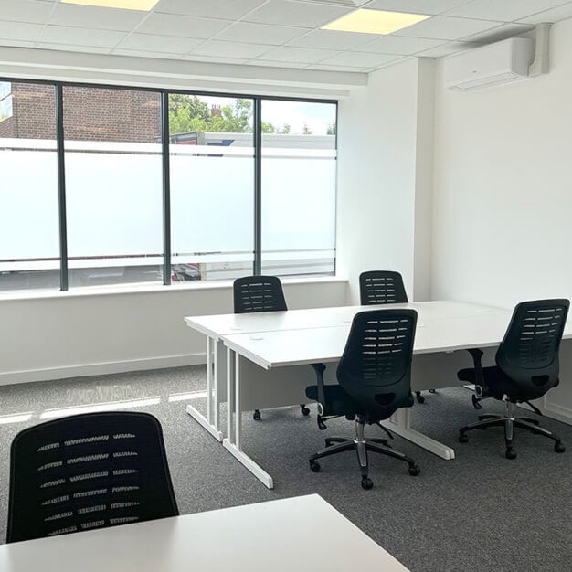 Private workspace in Ballards Lane, Cubix Ltd (Finchley, N3 - London)