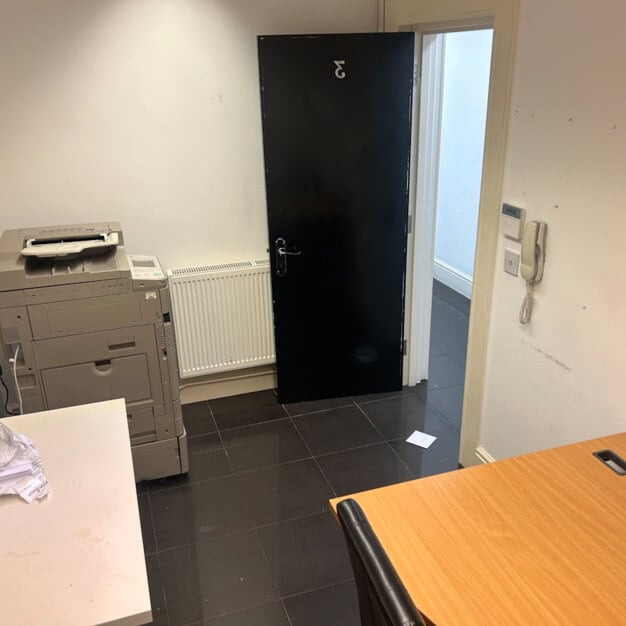 Private workspace, Blu-Ray House, Falcon 1 Investment Ltd in Enfield, EN2 - London