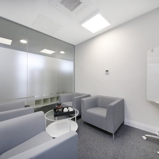 The breakout area - Creek Road, Curve Serviced Offices (Greenwich)