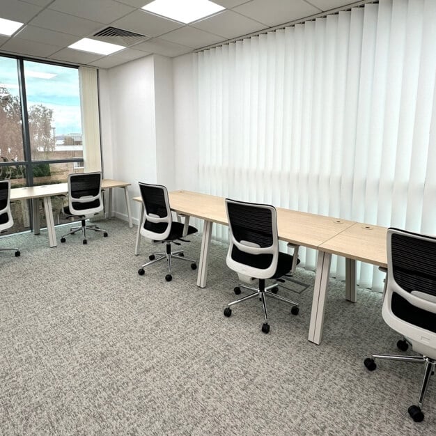 Private workspace in Cubix House, Cubix Ltd (Borehamwood, WD6 - London)