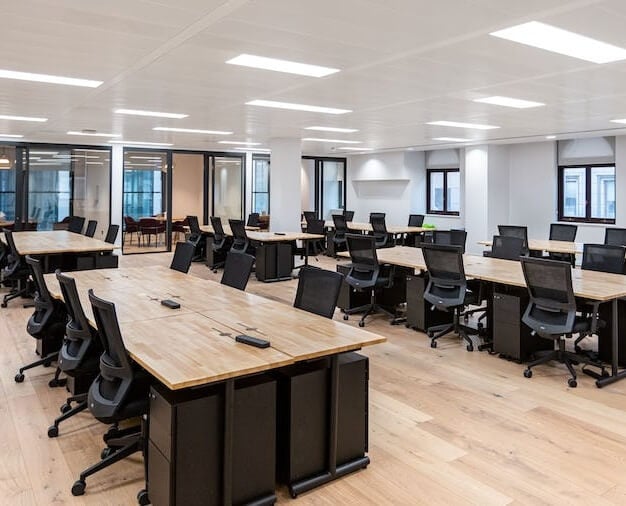 Dedicated workspace Lloyd's Avenue, WeWork in Fenchurch Street, EC3 - London